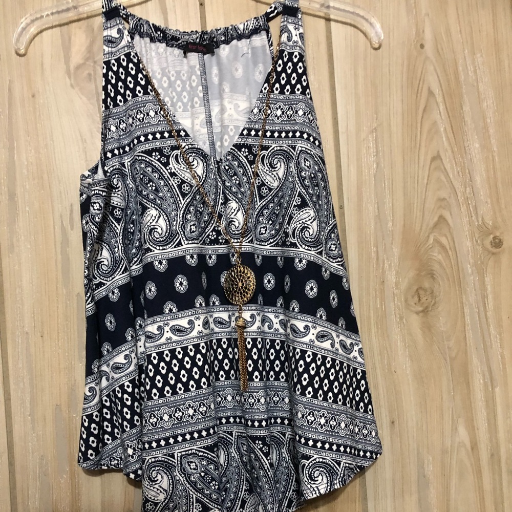 FIRST LOVE Flowing Top